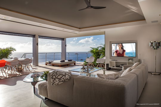 VILLA LEGENDS B LIVING AREA 1