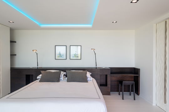 VILLA WINGS BEDROOM4 2