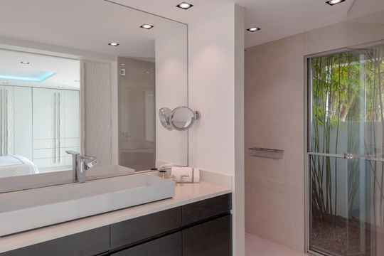 VILLA WINGS BEDROOM4 4