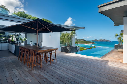 VILLA WINGS KITCHEN & DINING AREA 2