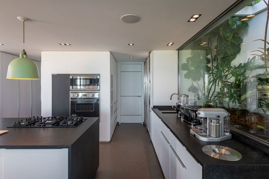 VILLA WINGS KITCHEN & DINING AREA 3