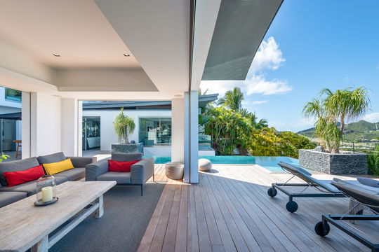 VILLA WINGS LIVING AREA 2