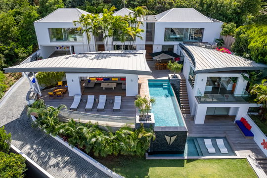 VILLA WINGS OUTDOORS 2