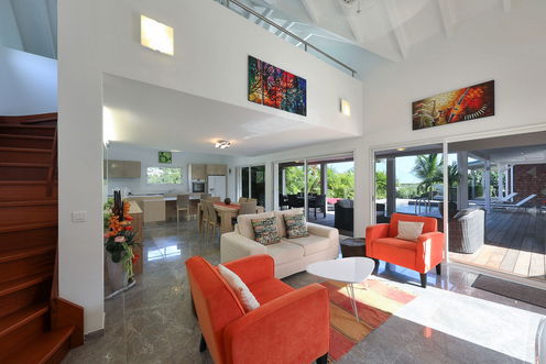 VILLA COTE SAUVAGE LIVING & DINING AREAS 1
