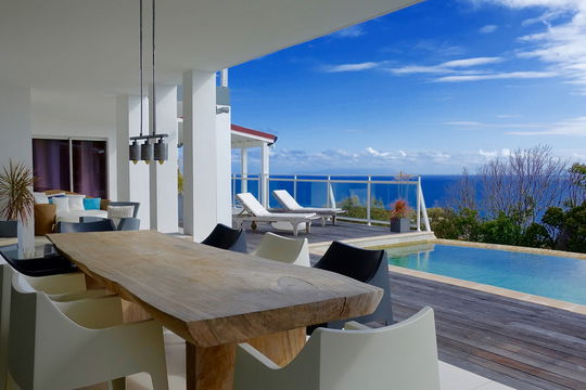VILLA DASHA KITCHEN & DINING AREA 5