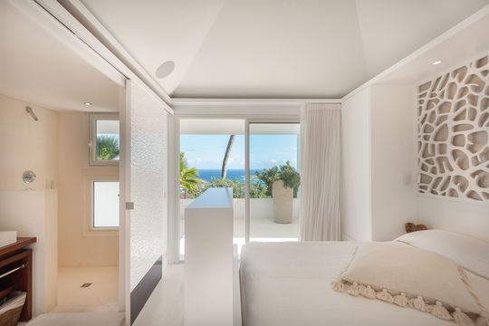 VILLA ECLIPSE BEDROOM1 4