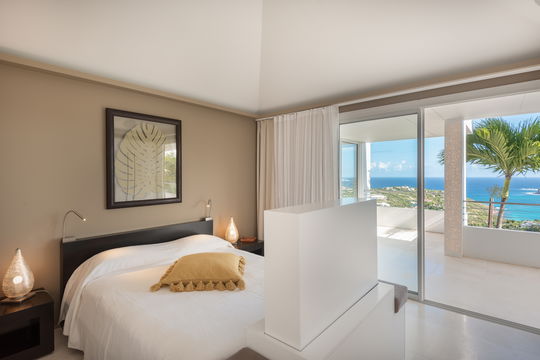 VILLA ECLIPSE BEDROOM2 2