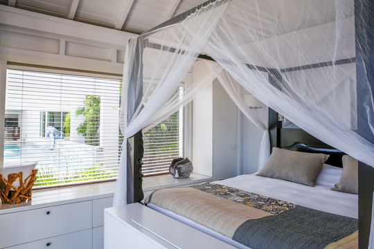 VILLA ECLIPSE BEDROOM4 2