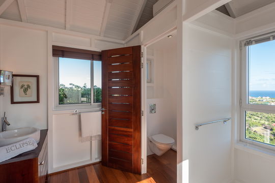 VILLA ECLIPSE BEDROOM4 7