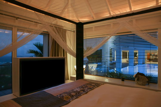 VILLA ECLIPSE BEDROOM4 8