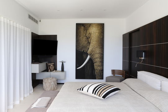 VILLA ECLIPSE BEDROOM5 4