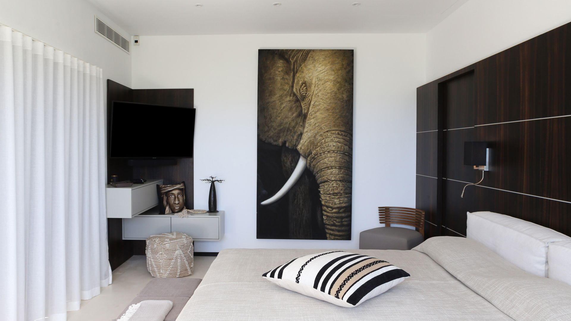 BEDROOM 5