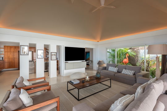 VILLA ECLIPSE LIVING AREA 4