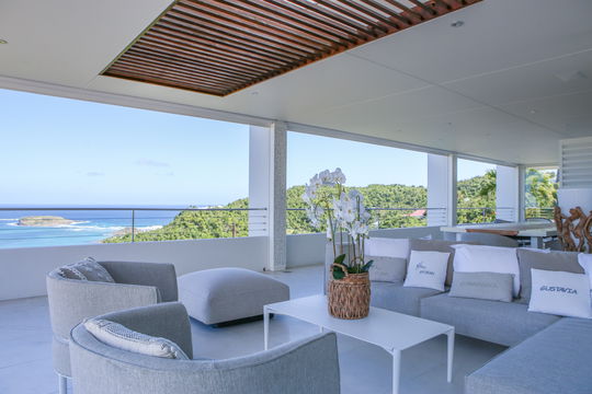 VILLA ECLIPSE OUTDOOR LOUNGE AREA 6