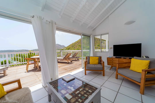 VILLA IDALIA LIVING AREA 3
