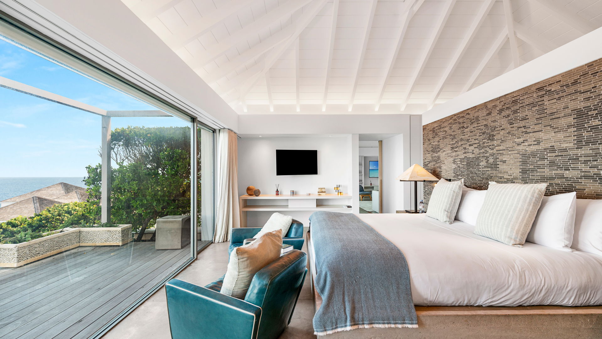 BEDROOM 5