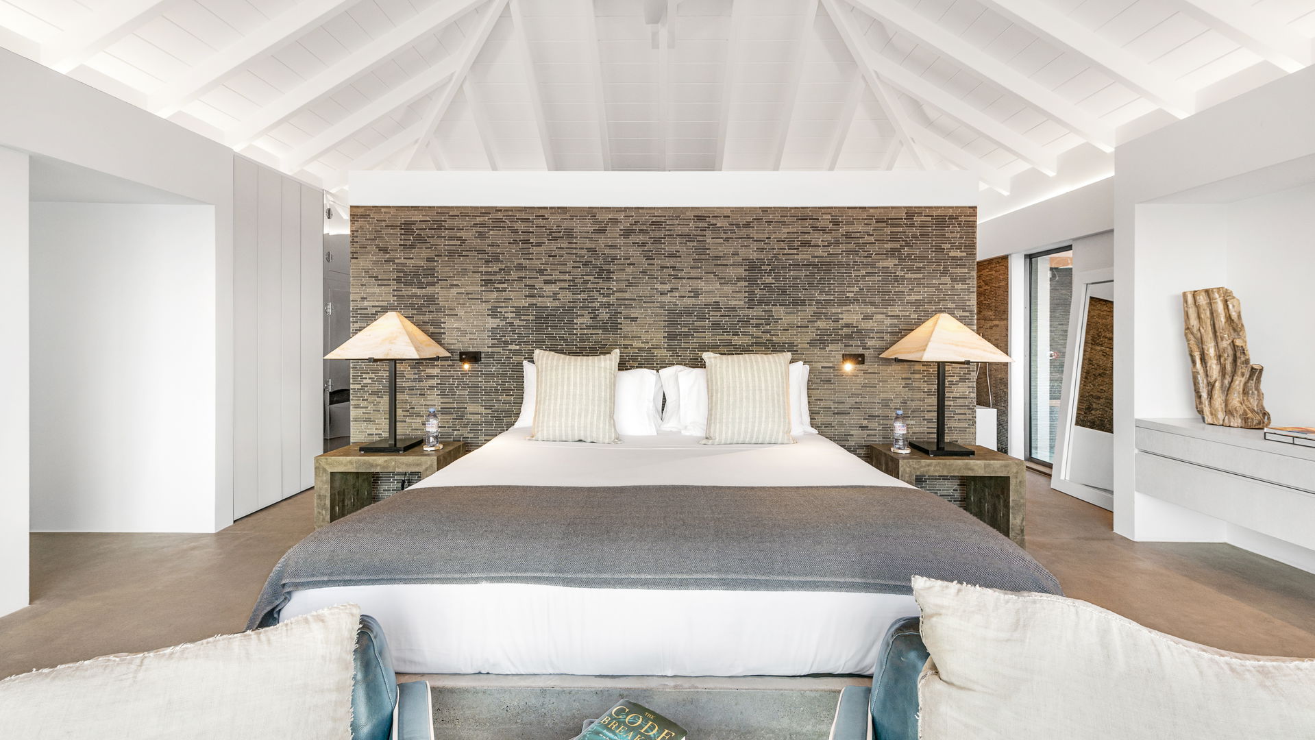 BEDROOM 5