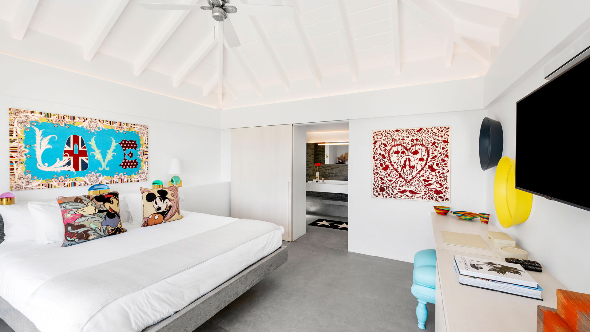 BEDROOM 6