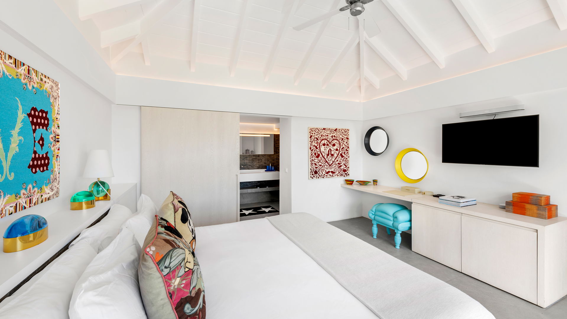 BEDROOM 6