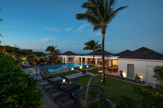 VILLA CASA DEL MAR BY NIGHT 6