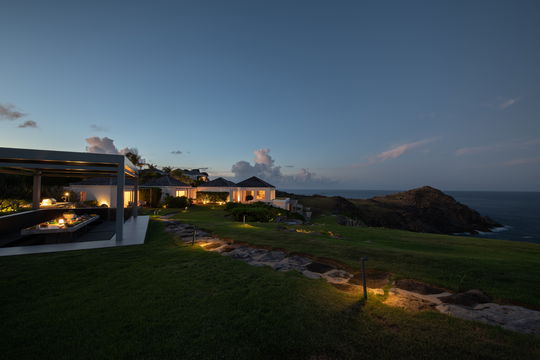 VILLA CASA DEL MAR BY NIGHT 7