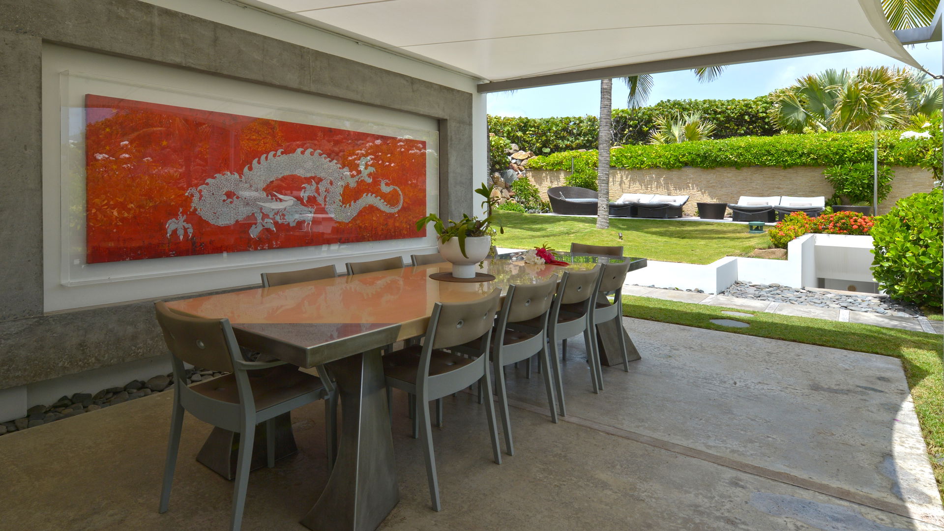 DINING AREAS
