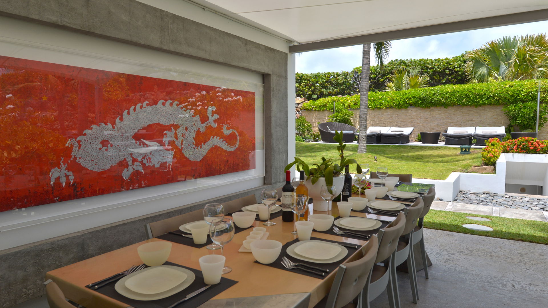 DINING AREAS