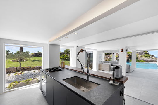 VILLA CASA DEL MAR KITCHENS 6
