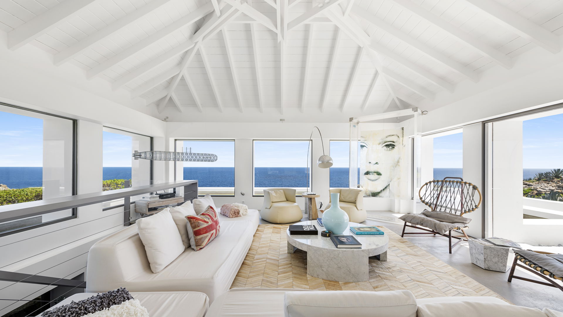 LIVING AREA VILLA  1