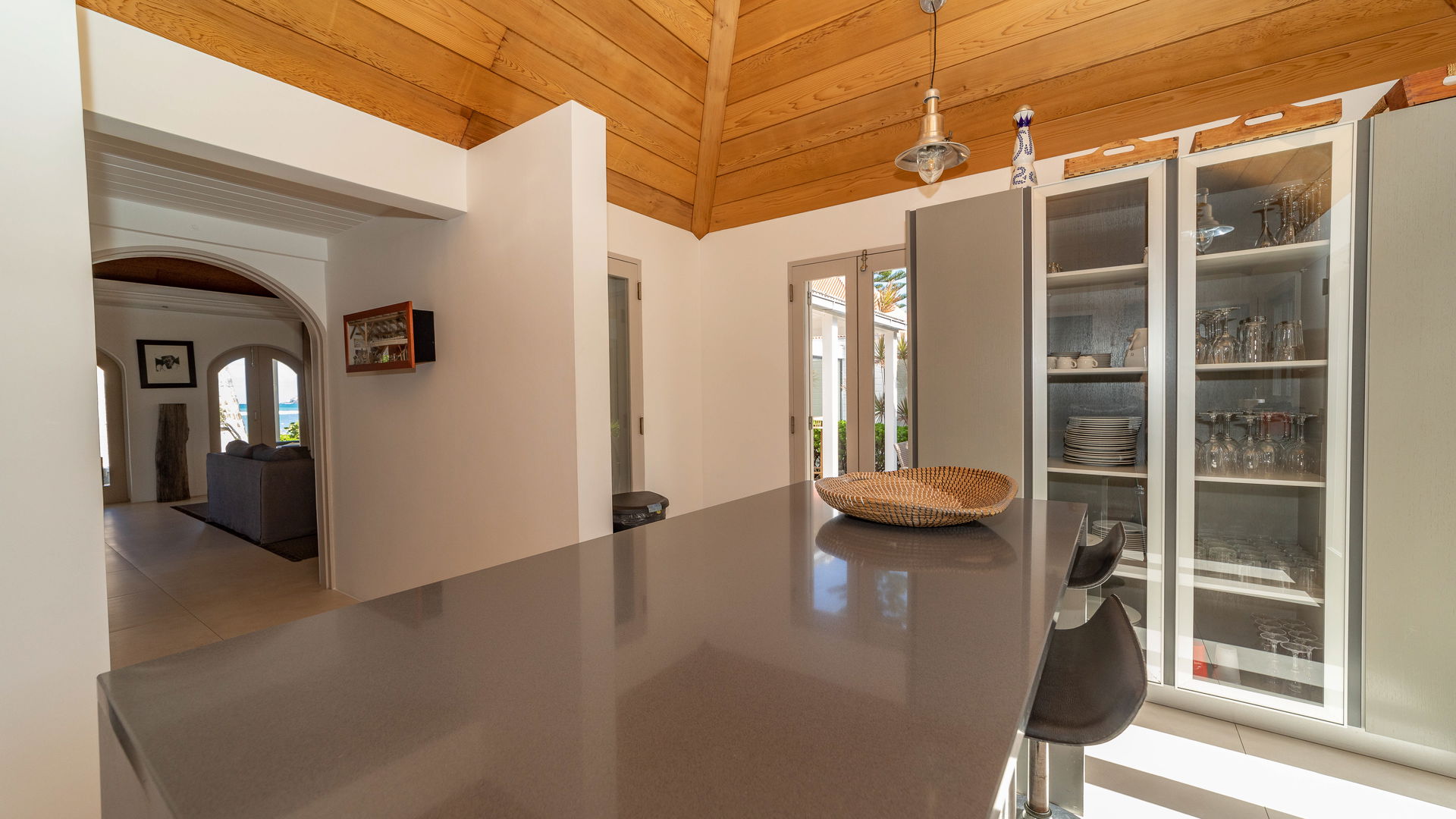 KITCHEN & DINING AREA