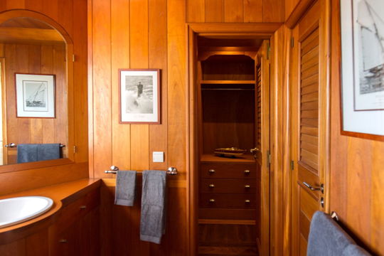 VILLA PASHA BEDROOM1 9
