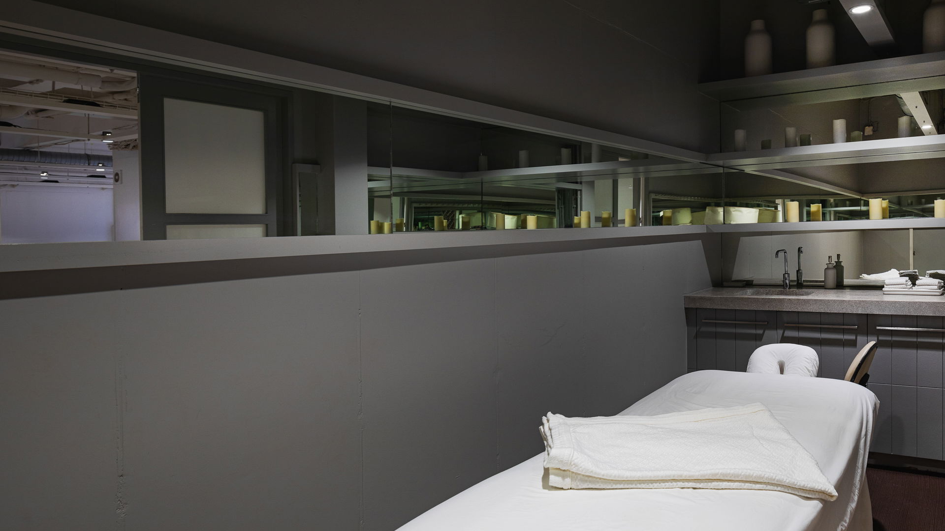 FITNESS & MASSAGE AREAS