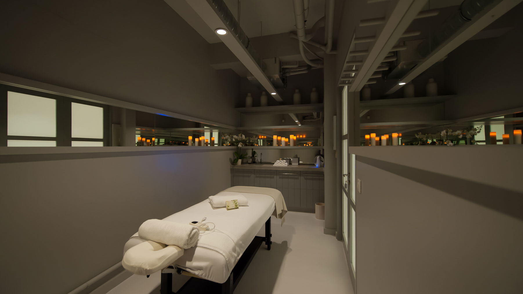 FITNESS & MASSAGE AREAS