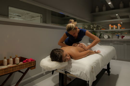 VILLA LA DANSE DES ETOILES FITNESS & MASSAGE AREAS 9