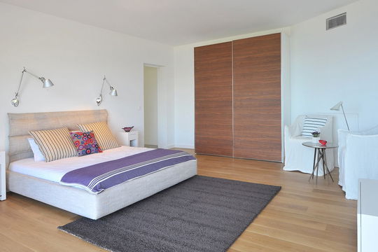 VILLA ERANOS BEDROOM1 1