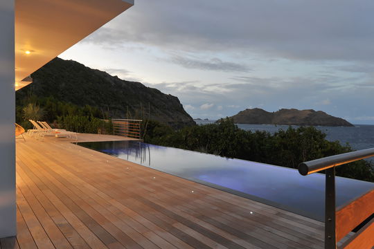 VILLA ERANOS BY NIGHT 1