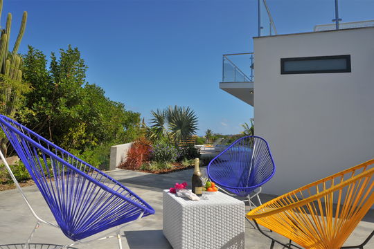 VILLA ERANOS OUTDOORS 3