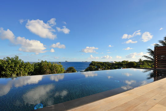 VILLA ERANOS POOL & TERRACE 5