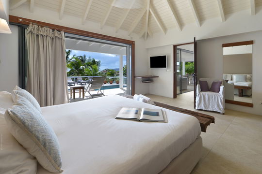 VILLA JALI BEDROOM1 1