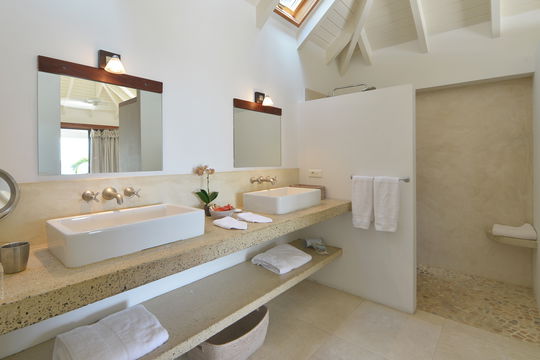 VILLA JALI BEDROOM1 5