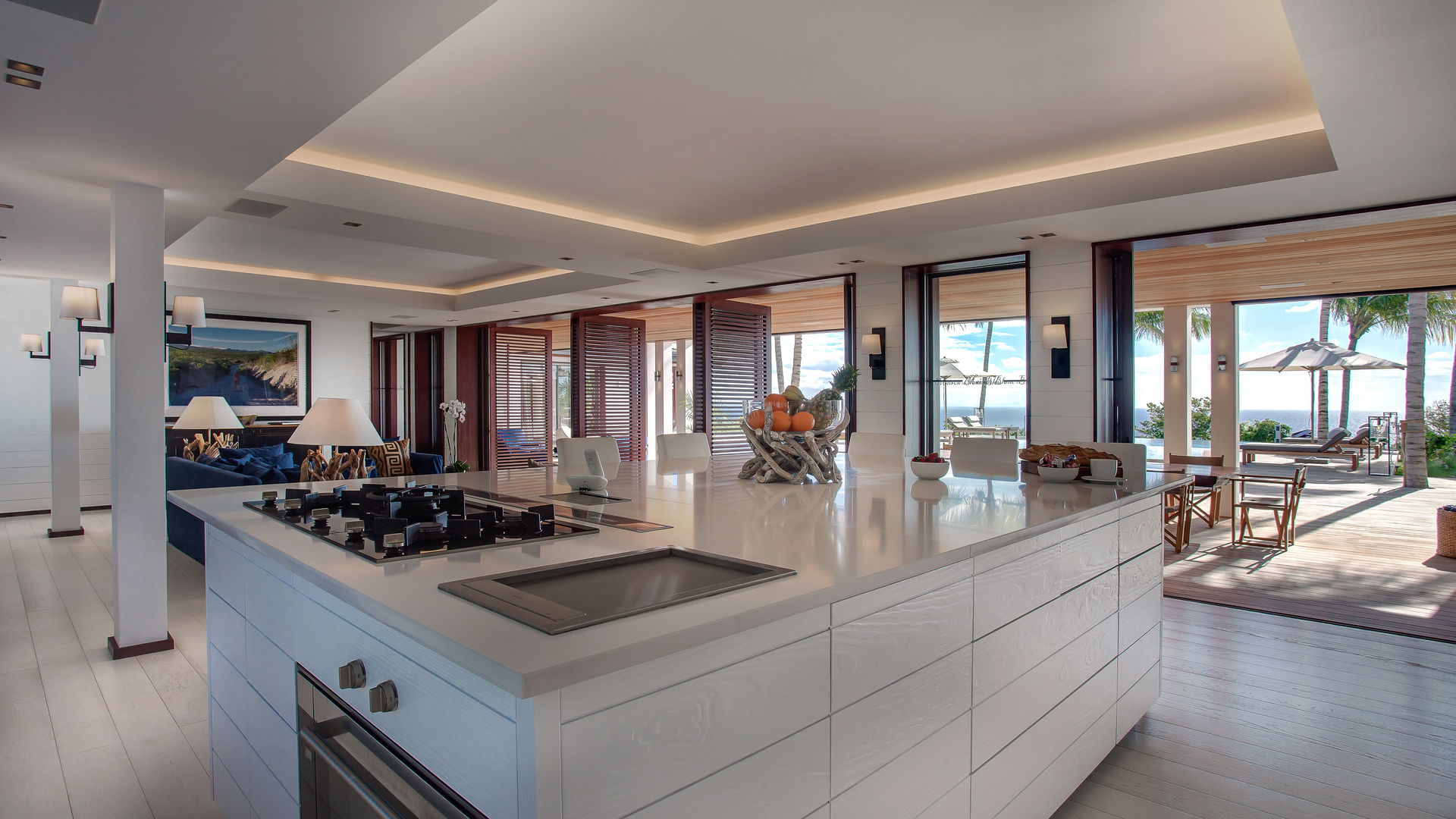 KITCHEN & DINING AREA