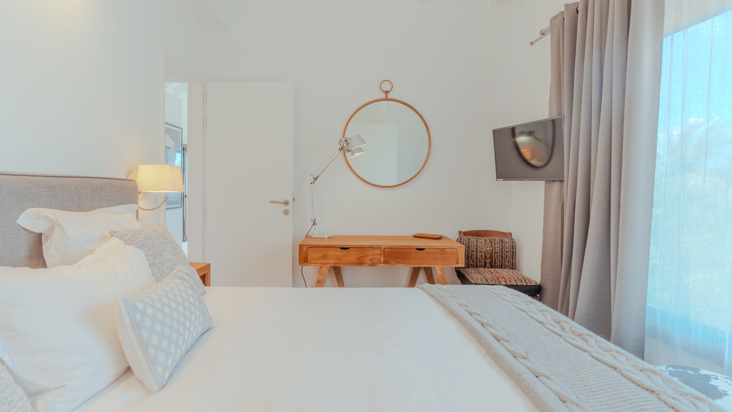 BEDROOM 1