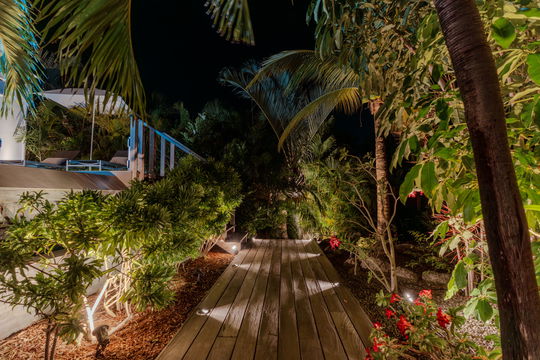 VILLA COZY AMANCAYA BY NIGHT 10