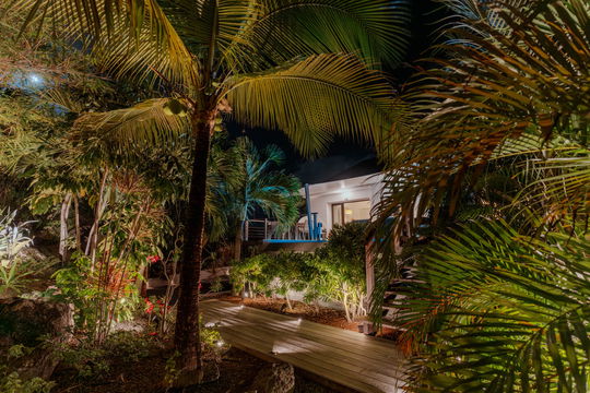 VILLA COZY AMANCAYA BY NIGHT 8