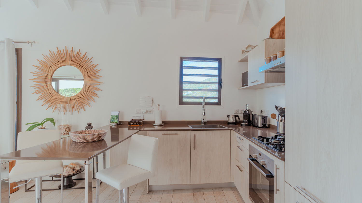 LIVING AREA & KITCHEN