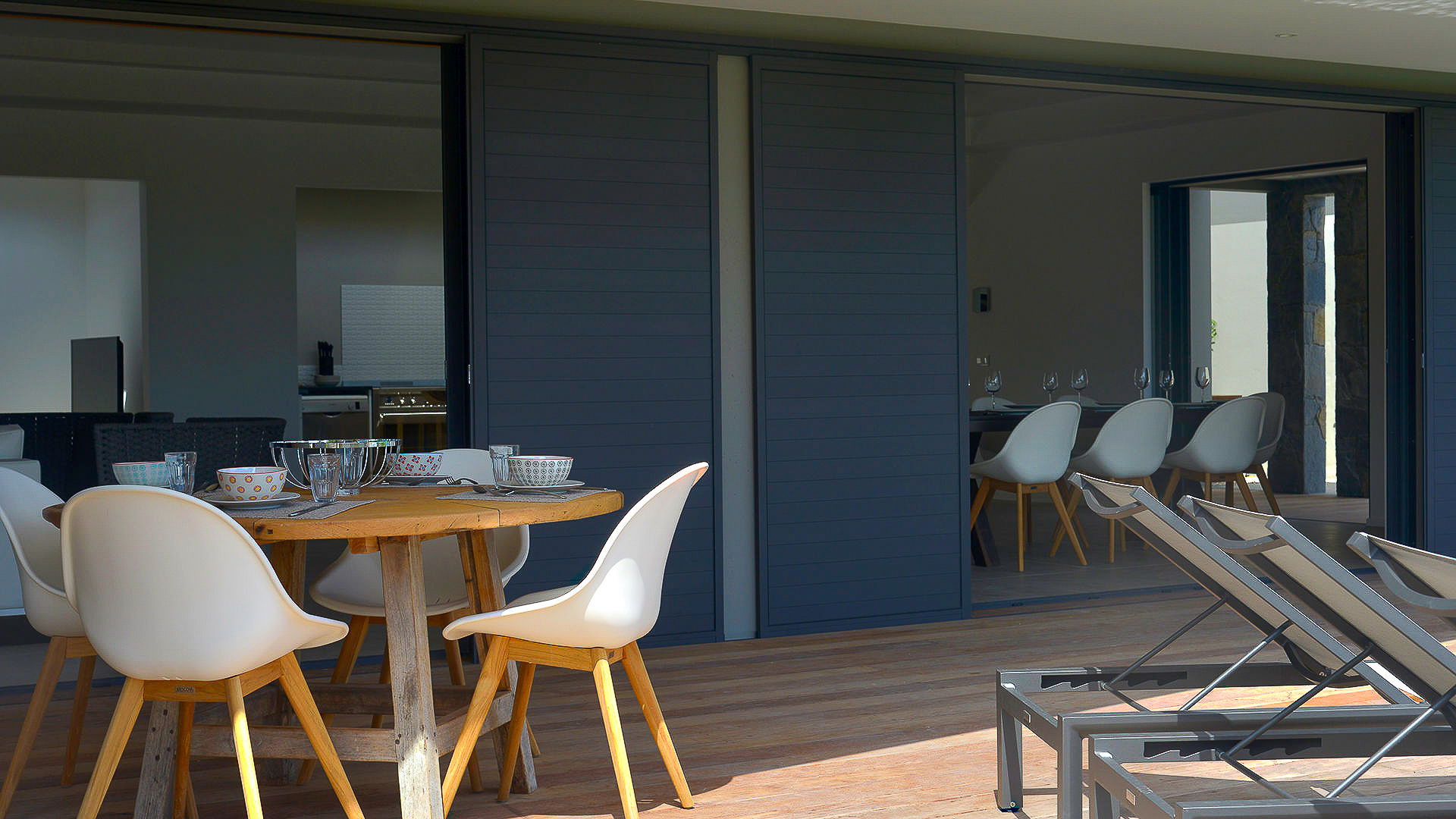 KITCHEN & DINING AREA