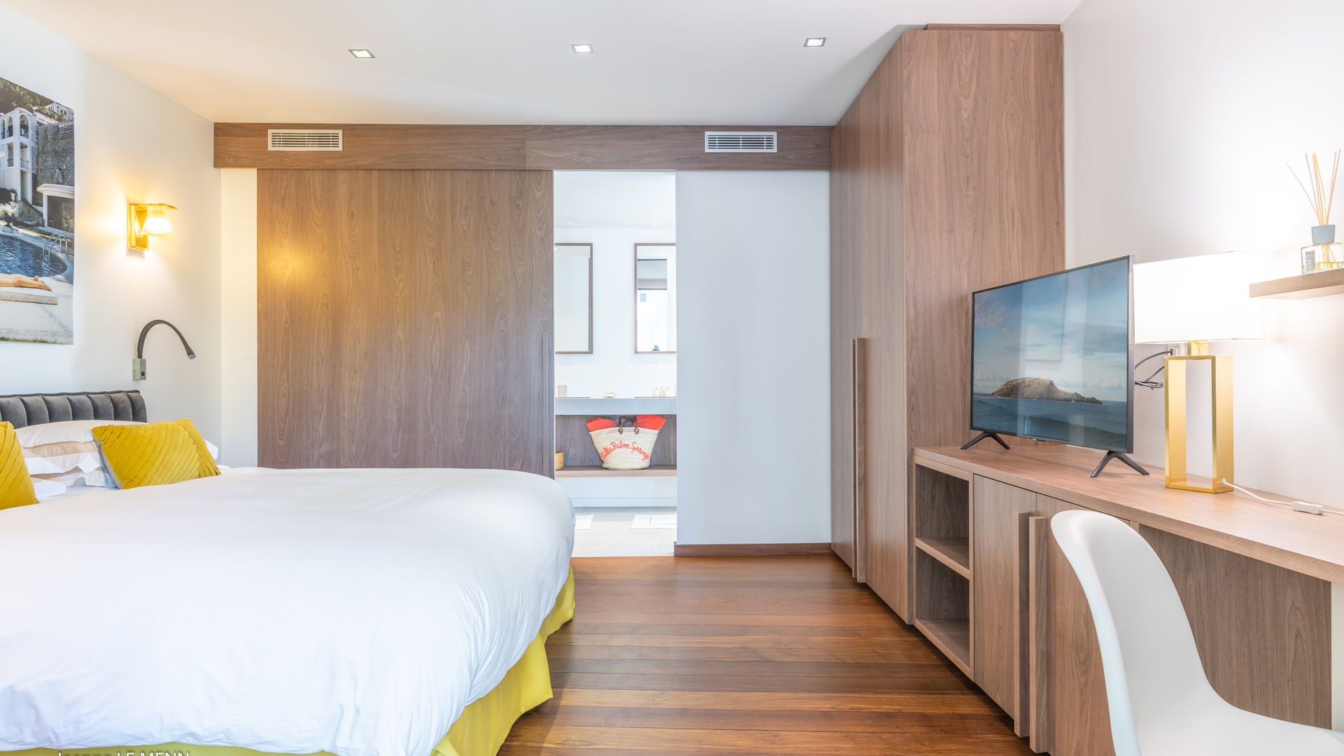 BEDROOM 5