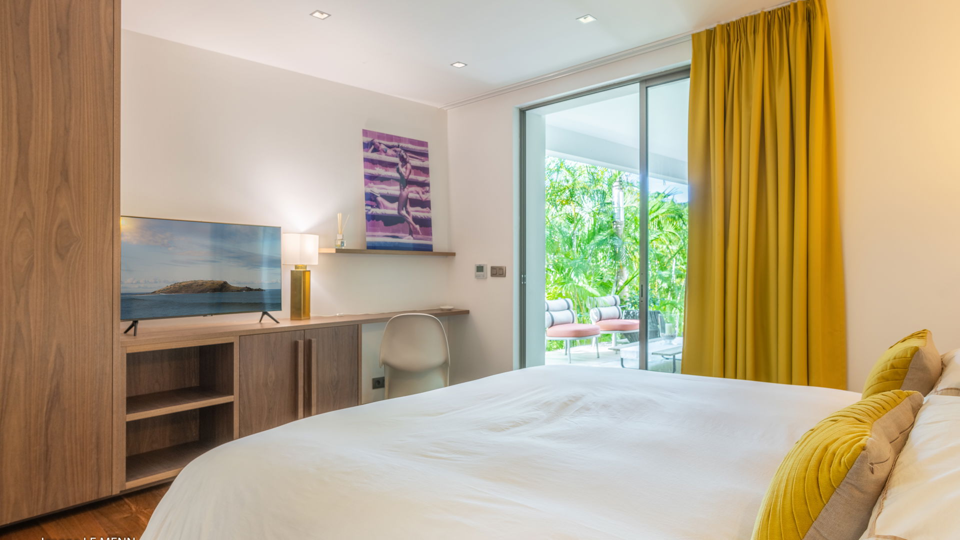 BEDROOM 5
