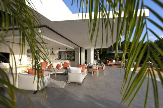 VILLA PALM SPRINGS LIVING AREA 4