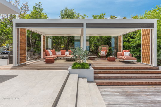 VILLA PALM SPRINGS OUTDOOR LOUNGE AREA 1